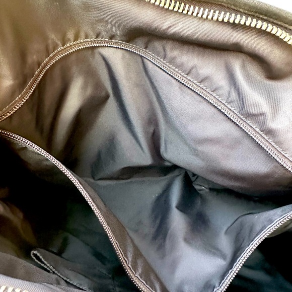 GUCCI Leather Messenger bag🔥🔥🔥 - Picture 6 of 9